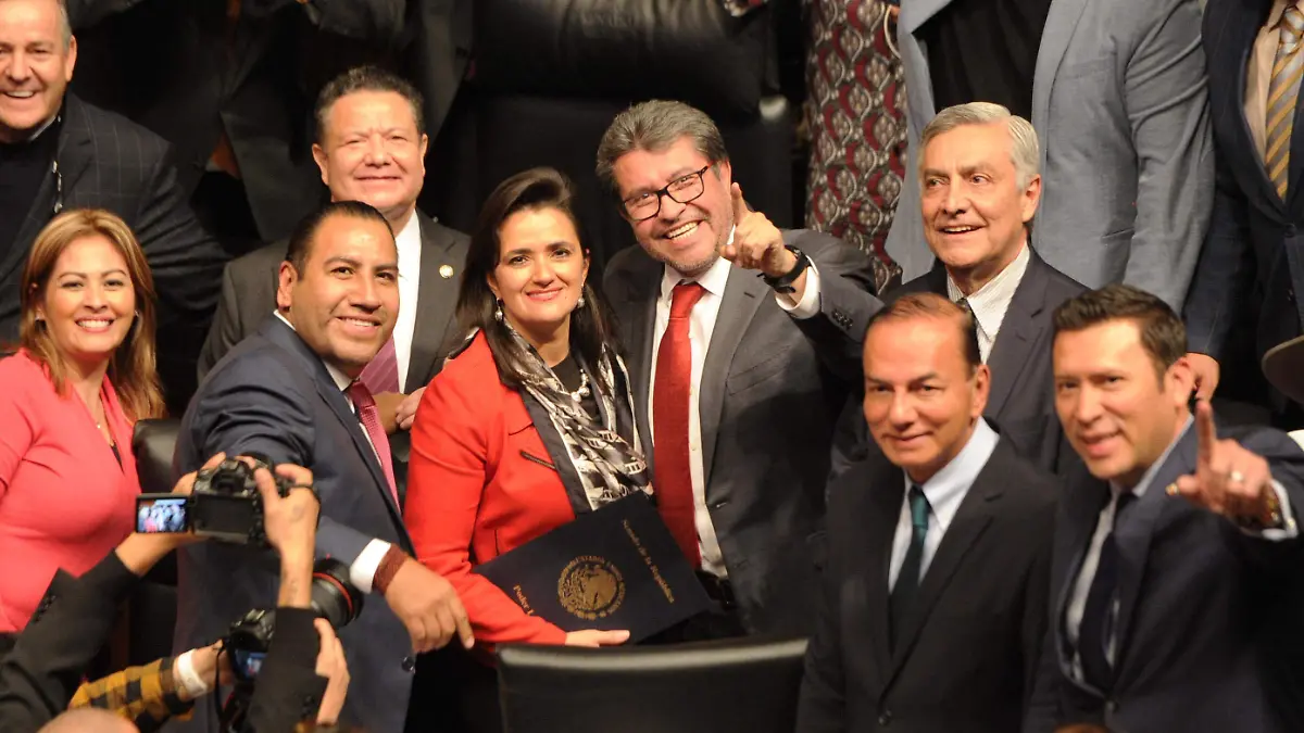 OSCAR RAMIREZ, ANA MARGARITA RIOS FARJAT Y RICARDO MONRREAL (9)